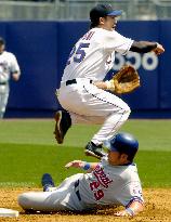 (1)Mets' Matsui shines in game against Expos