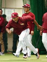 Baseball: Eagles rookie Okoye on 1st day of spring training