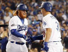 Baseball: Dodgers take 2-1 NLCS lead