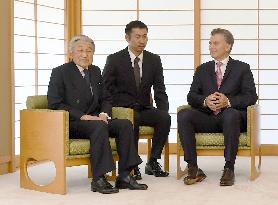 Japan's emperor, empress invite Argentine president to palace