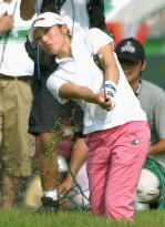 Iijima joins Lee in lead at Golf 5 Ladies