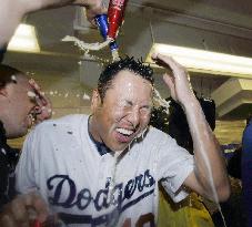 L.A. Dodgers win 1st postseason series in 20 years