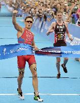 Gomez of Spain wins men's race in world triathlon Yokohama