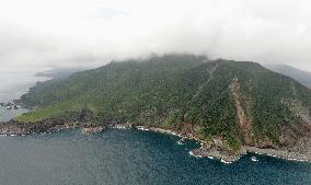 Volcano on southwestern Japanese island erupts for 2nd day