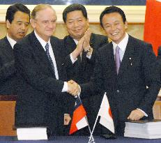 Japan inks free trade pact with Chile, 1st with S. American nati