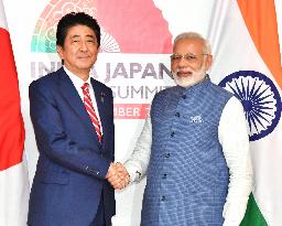 Abe, Modi agree to maximize pressure on N. Korea