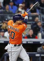 Gurriel puts Astros on scoreboard