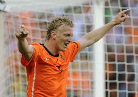 Netherlands beat Denmark in World Cup