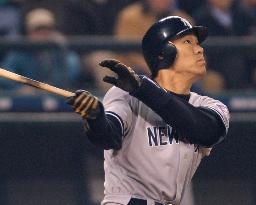 (1)Matsui hits two-run homer