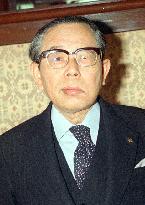 Former Osaka Gov. Kuroda dies at 92