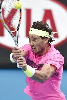 Nadal advances to quarterfinals at Australian Open tennis