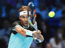 Nadal defeats Murray for 2nd win at Tour Finals