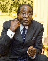 Time for Japan to get "a footing in Africa": Zimbabwe's Mugabe