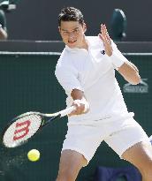 Tennis: Raonic proceeds to Wimbledon semis