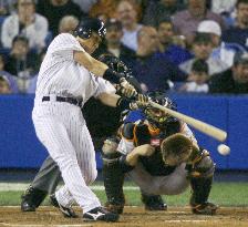 Matsui makes comeback on defense in Yankees win