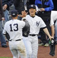 N.Y. Yankees clinch AL East title with 100th win of season