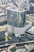 Yurakucho ITOCiA shopping-office complex opens in central Tokyo