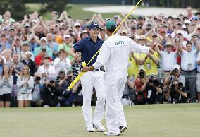 Spieth achieves wire-to-wire Masters victory