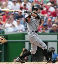 Ichiro hits a double