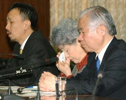 Abductees' kin criticize gov't for lack of progress at Diet