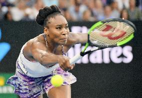 Tennis: Williams sisters in Australian Open final