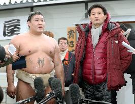 Sumo: Takanoiwa stays focused while he awaits decision on spring meet