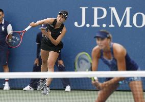Tennis: Japan's Hibino, Kalashnikova of Georgia advance at U.S. Open