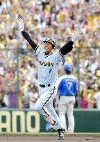 Tigers retake CL lead with Imaoka's ''sayonara'' hit