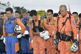 Search resumes for missing on Japan volcano