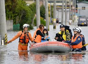 Eastern Japan hit by heavy rain, floods