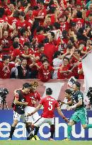 Soccer: Urawa shellshock 10-man Kawasaki to return to ACL semifinals