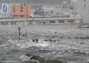 Minamisanriku in midst of tsunami