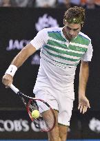 Djokovic, Federer vie for spot in Australian Open final