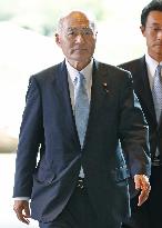 Cabinet reshuffle amid waning support for PM Abe