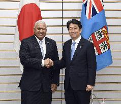 Japanese PM Abe meets Fijian Bainimarama