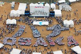 2,000 Japanese, Korean children gather to promote peace