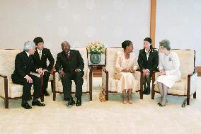 Mozambican president meets with emperor