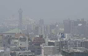 Yellow sand blankets Fukuoka
