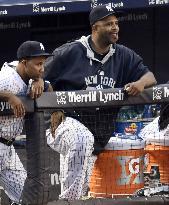 Yankees place Sabathia on DL, knee injury could be season-ending