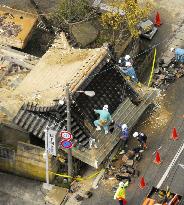 M6.9 quake in Noto -- Temple in Wajima collapses
