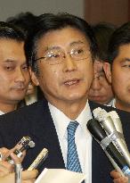 (2)Two ministers agree to split up Japan Highway