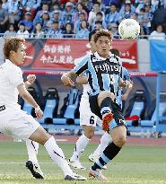 Soccer: Okubo fires brace as Kawasaki return to top of J-League