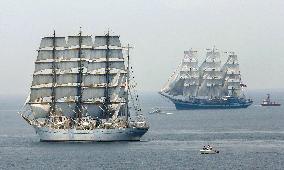 Sailing ships parade to mark 150th anniv. of Kobe port