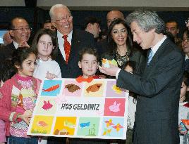 Koizumi visits Turkish-Japanese cultural center
