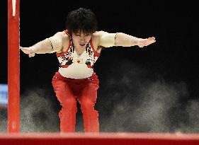 Gymnastics: Uchimura wins record 6th straight all-around world title