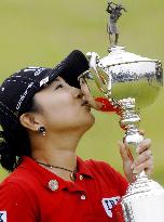 Jang rains on Miyazato's parade to win Japan Women's Open