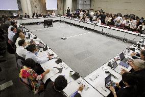 Unofficial talks on genetic resources at COP10