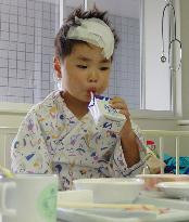 (1)2-year-old boy Yuta recovering smoothly