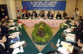 Japan, China, S. Korea aim at early 6-way talks on N. Korea