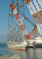 Stranded Kaio Maru kept away from breakwater